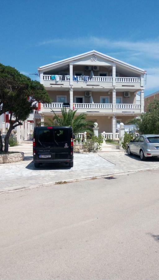 Guesthouse Villa Jurisic Novaglia Esterno foto