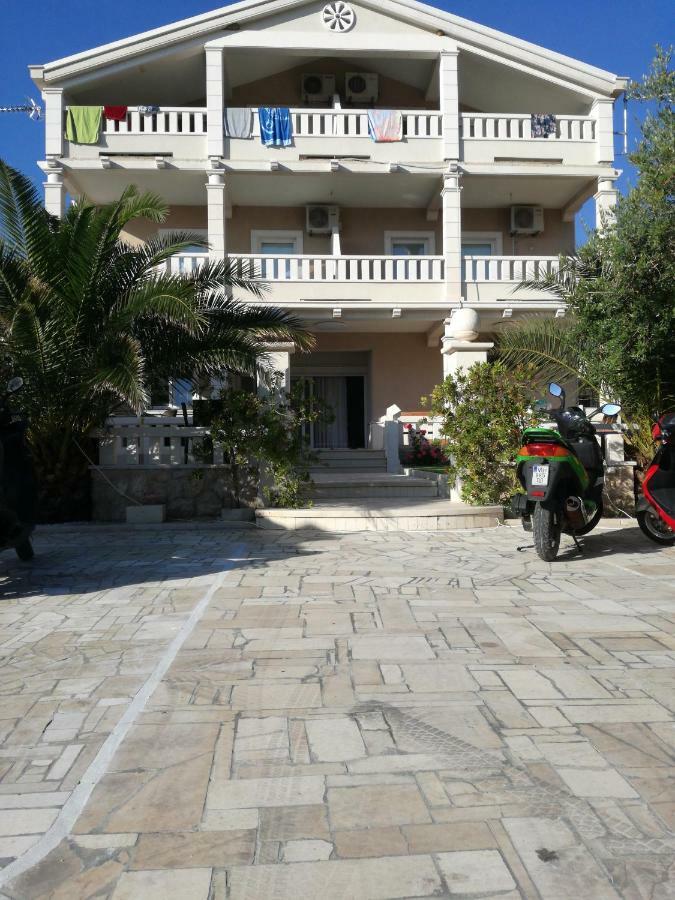 Guesthouse Villa Jurisic Novaglia Esterno foto